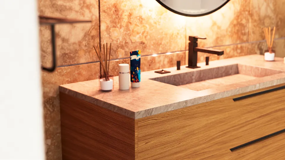 Warm Bathroom - view 3